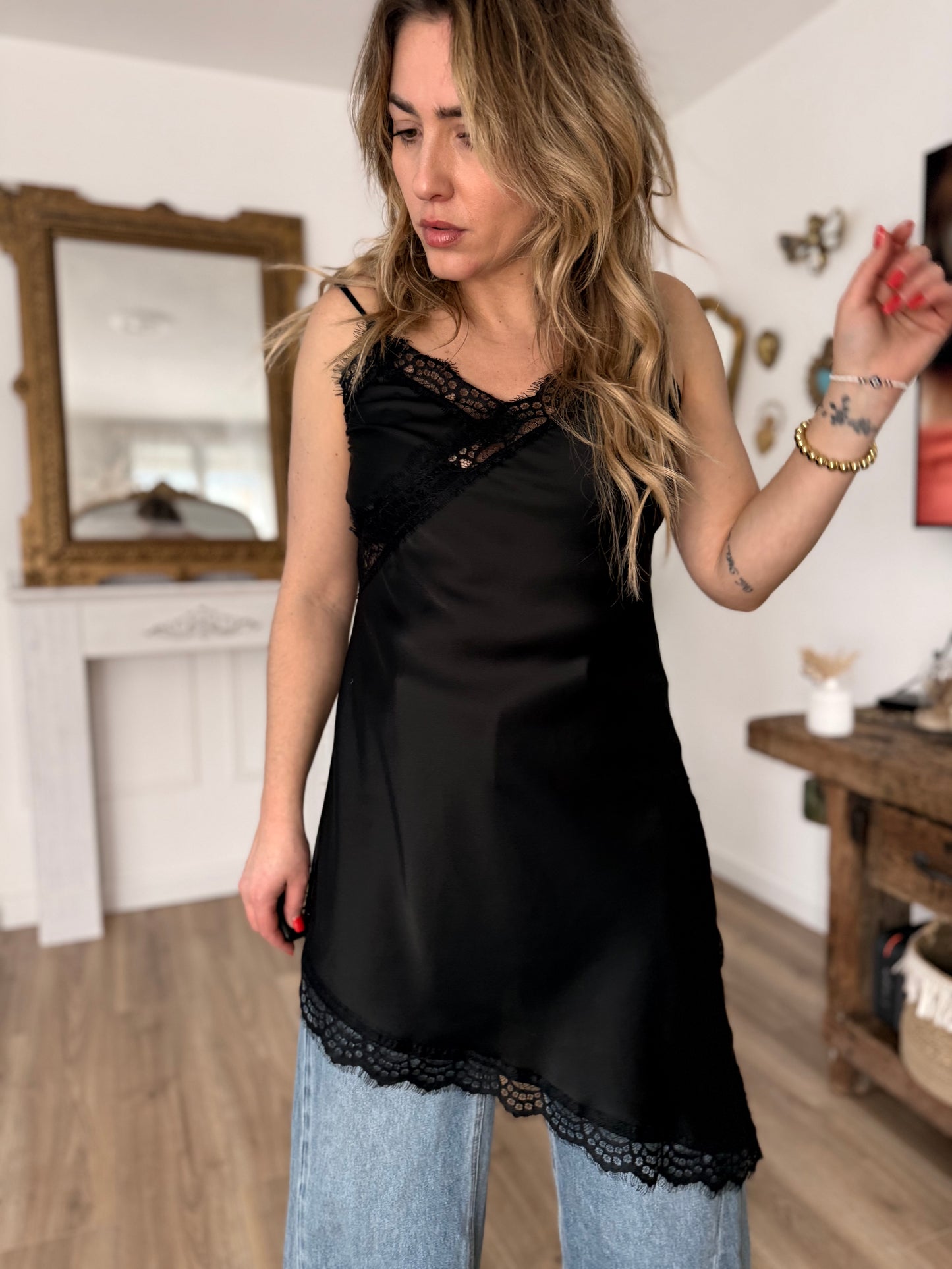 Tunique dentelle noire