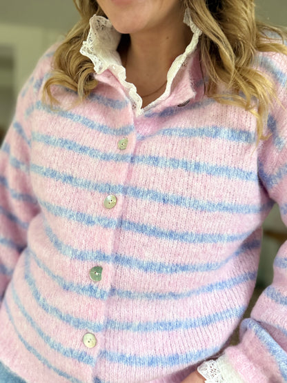 Gilet rayé rose et bleu