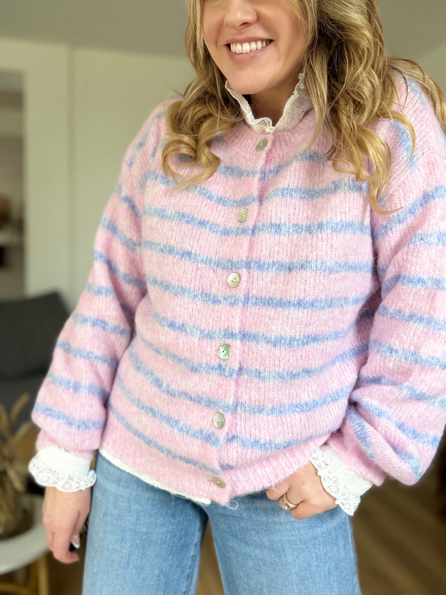 Gilet rayé rose et bleu
