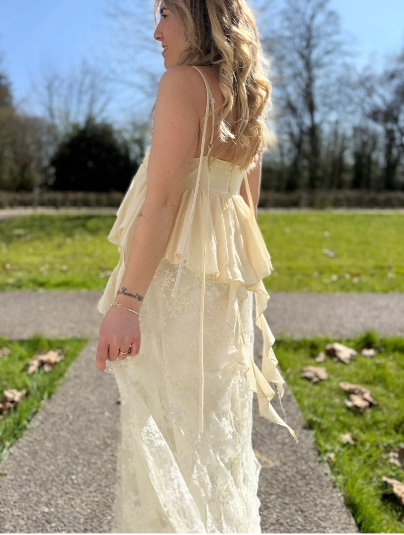 ROBE LONGUE DENTELLE