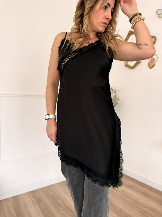 Tunique noir dentelle