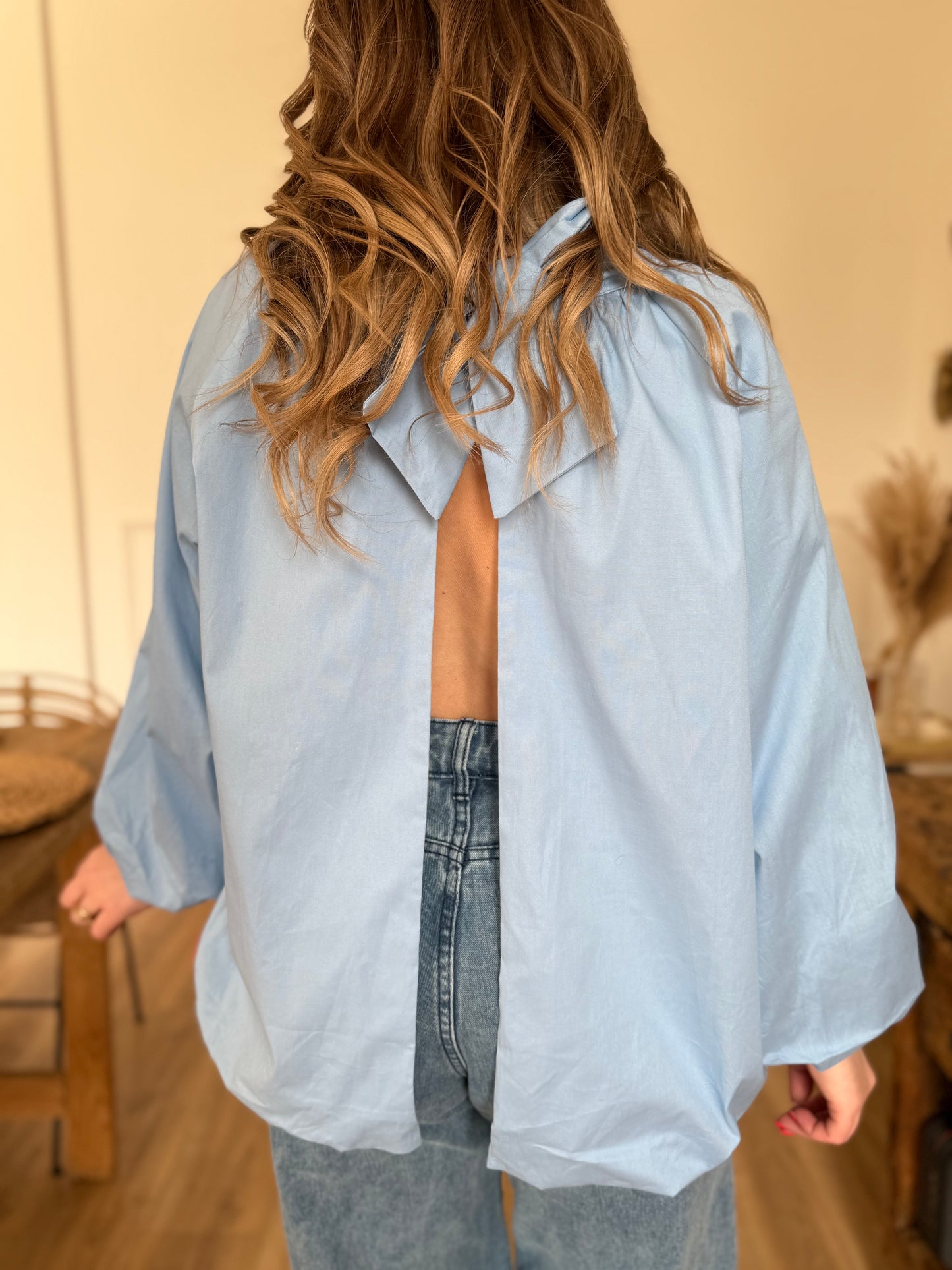 Blouse dos ouvert bleu