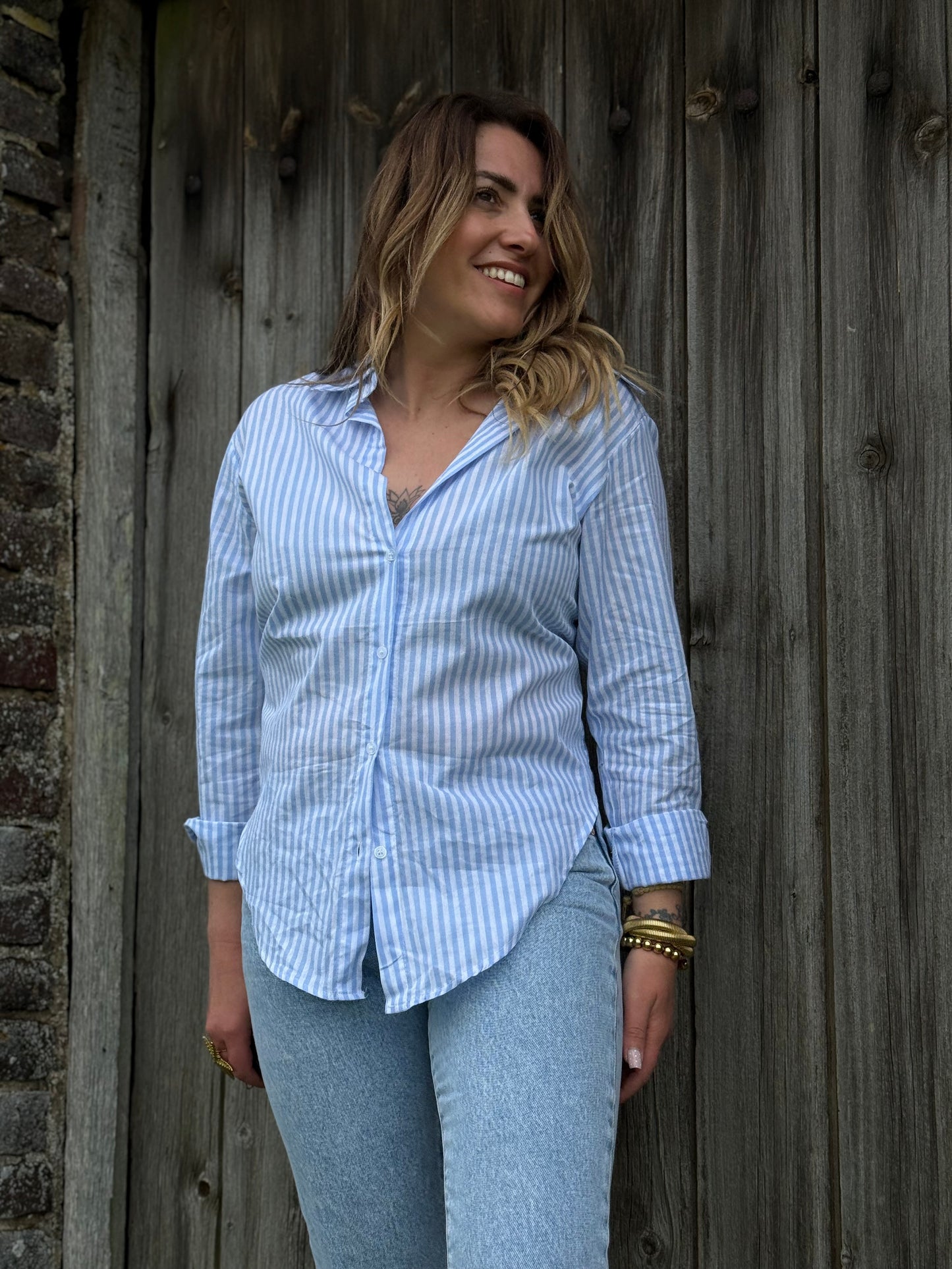 CHEMISE RAYE BLEU - DOS OUVERT