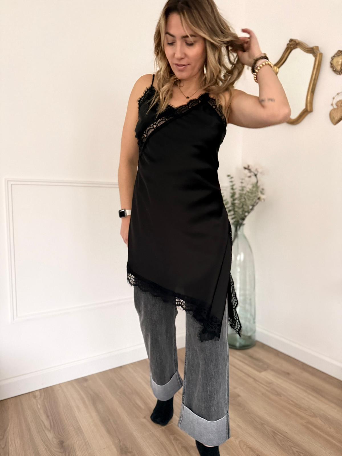 Tunique noir dentelle