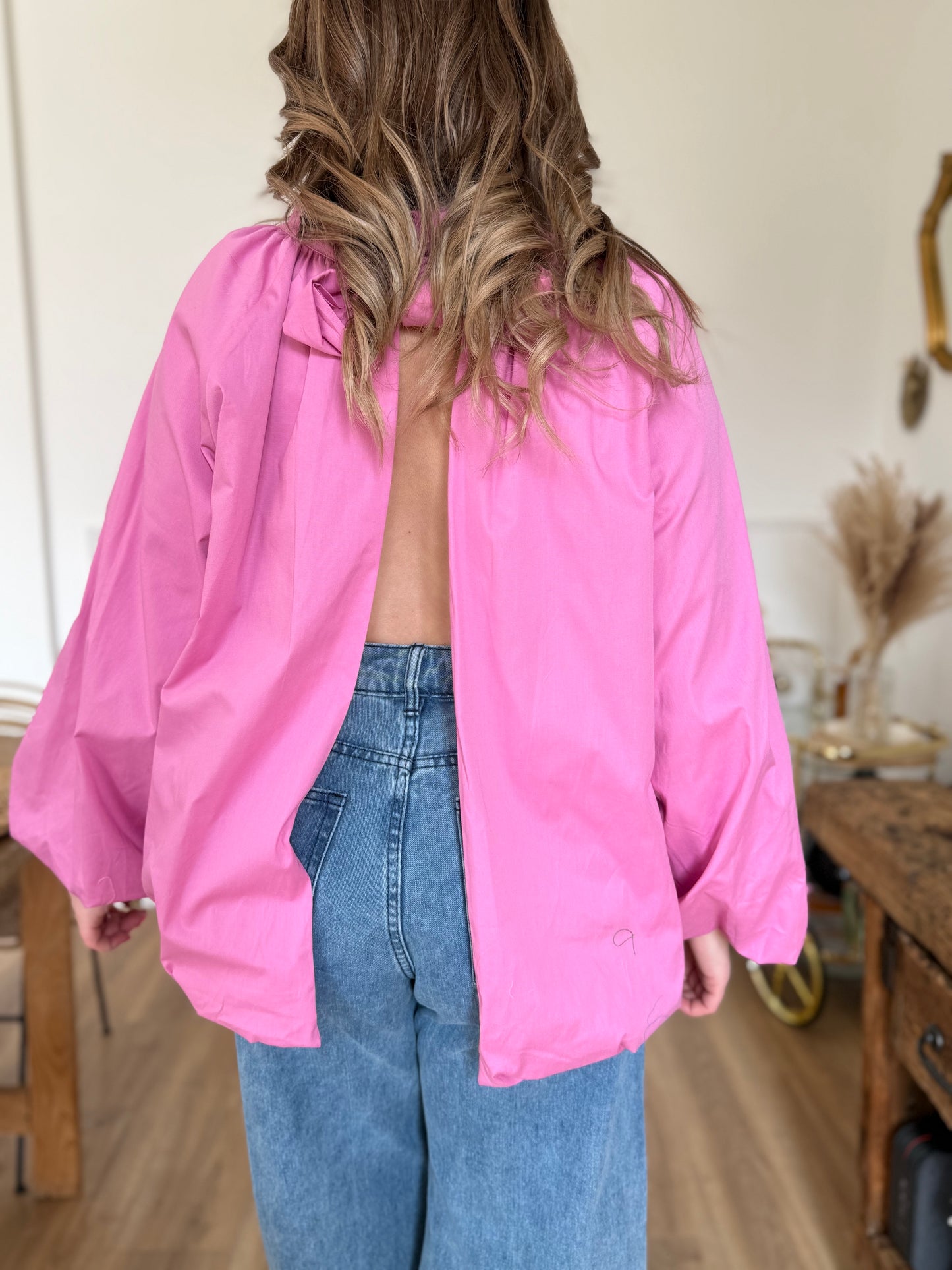 Blouse dos ouvert rose fushia