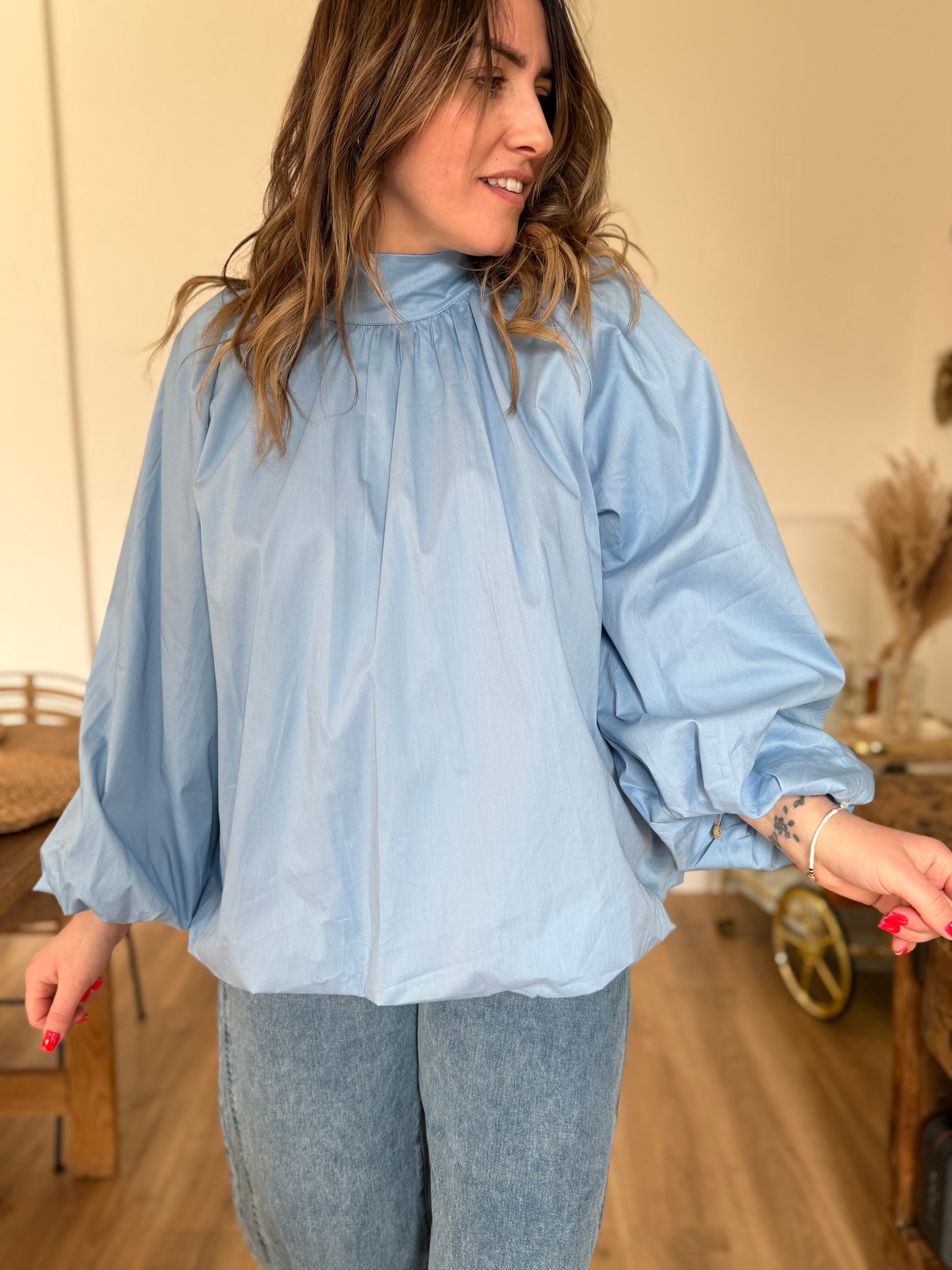 Blouse dos ouvert bleu
