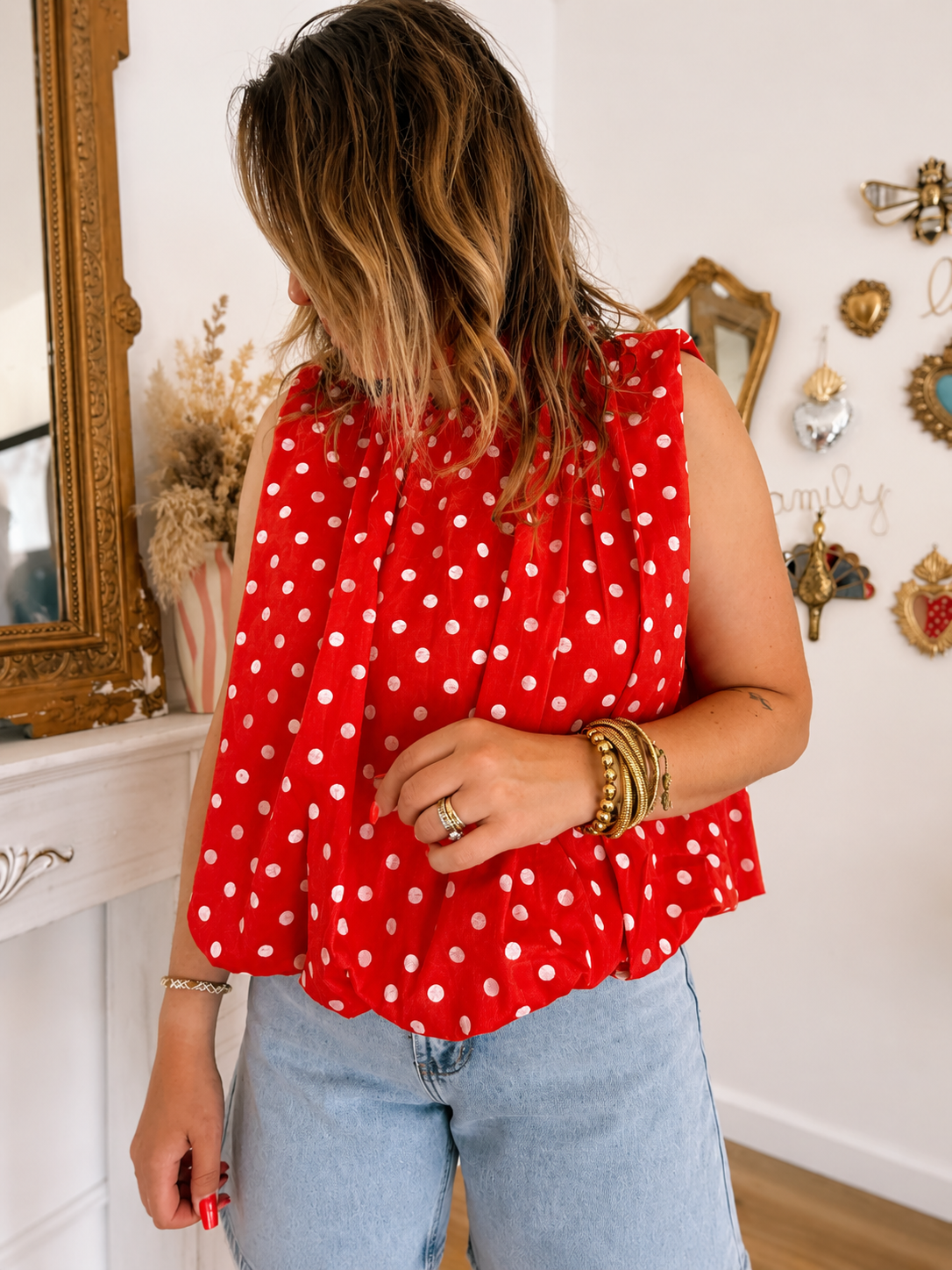 BLOUSE ROUGE À POIS BLANC