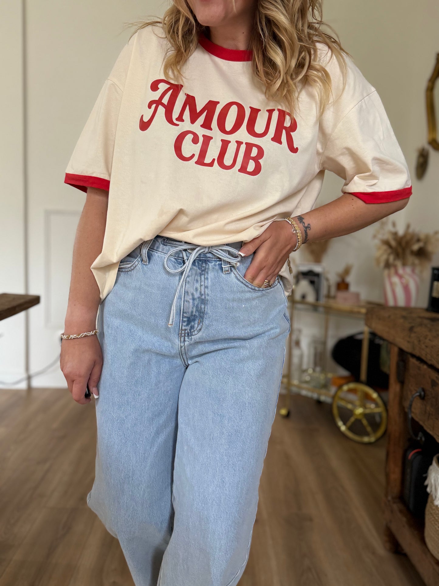 AMOUR CLUB - TEE SHIRT