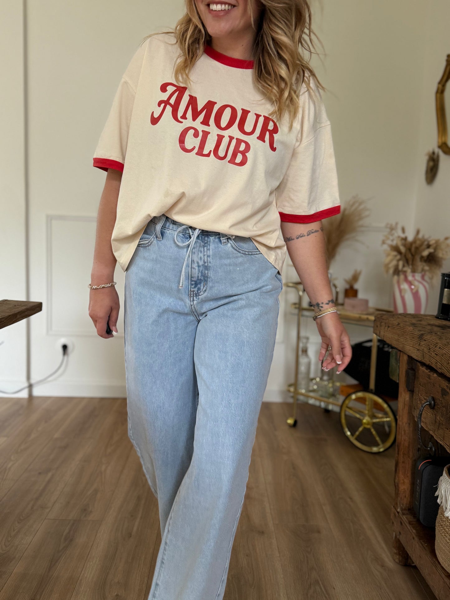 AMOUR CLUB - TEE SHIRT